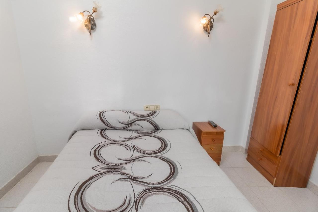 Hostal - Restaurante La Buena Villa By Vivere Stays Villalonquejar Luaran gambar